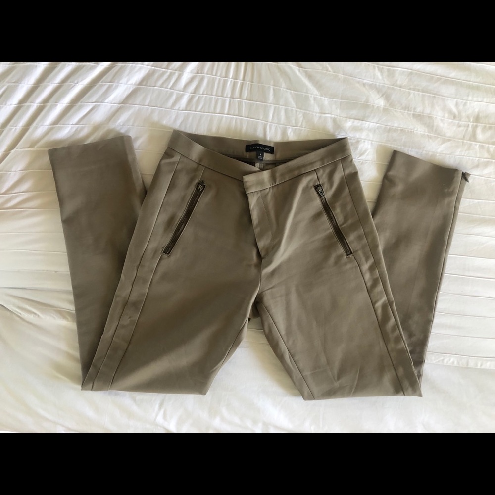 Banana Republic EUC flattering pants, beige, size4